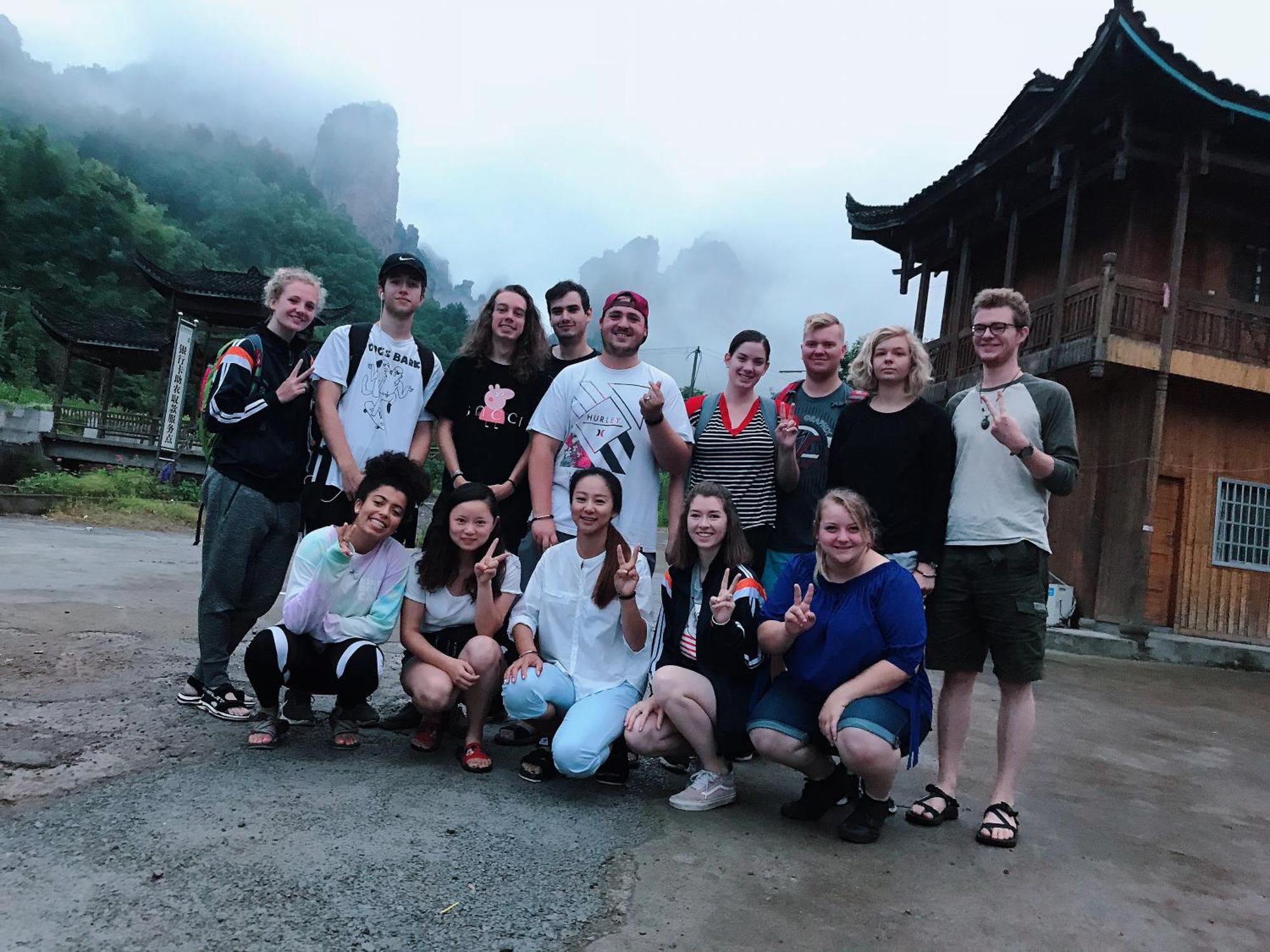 Tongfu Inn Zhangjiajie Exterior foto